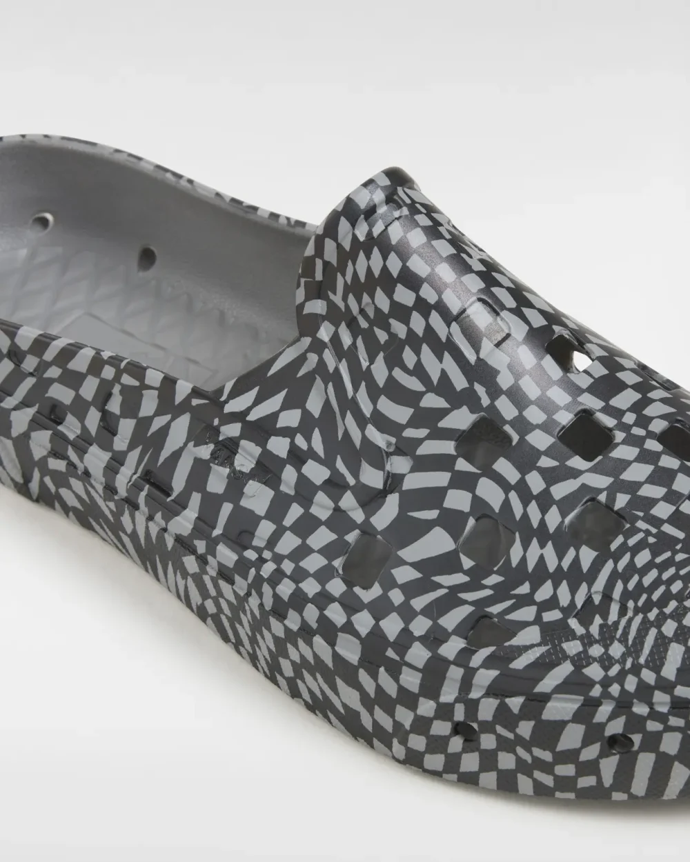 VANS - כפכפים Slip-On Mule Trk – V005V8174 – surf-essentials-black-black-grey – 3