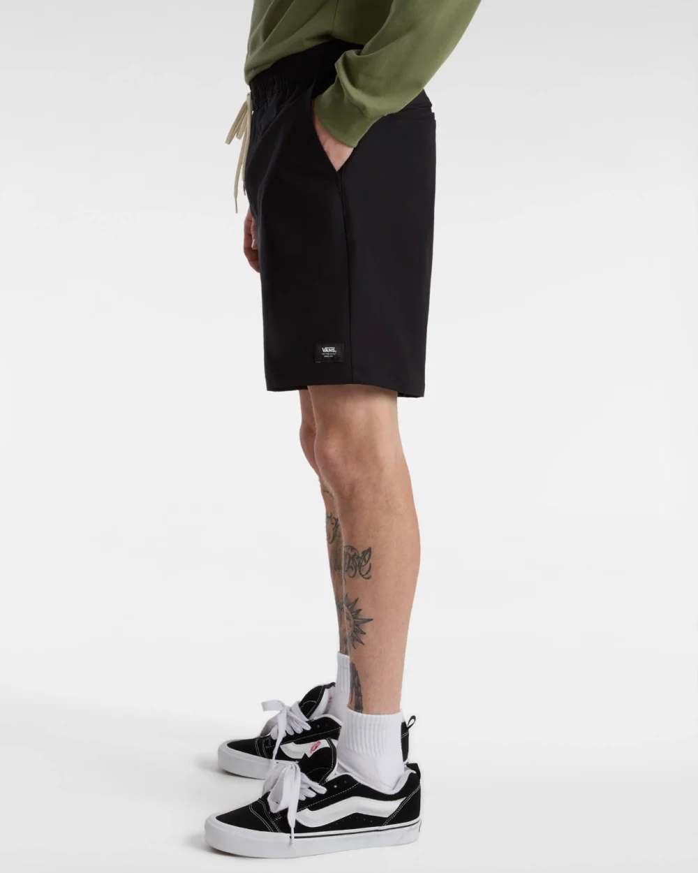 VANS - מכנסיים קצרים Range Relaxed Sport – V005ZYBLK – black – 3