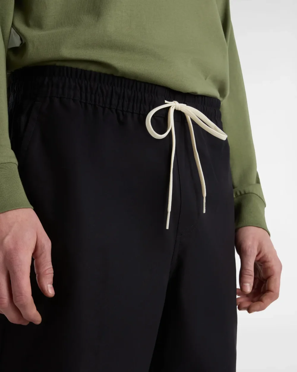 VANS - מכנסיים קצרים Range Relaxed Sport – V005ZYBLK – black – 4