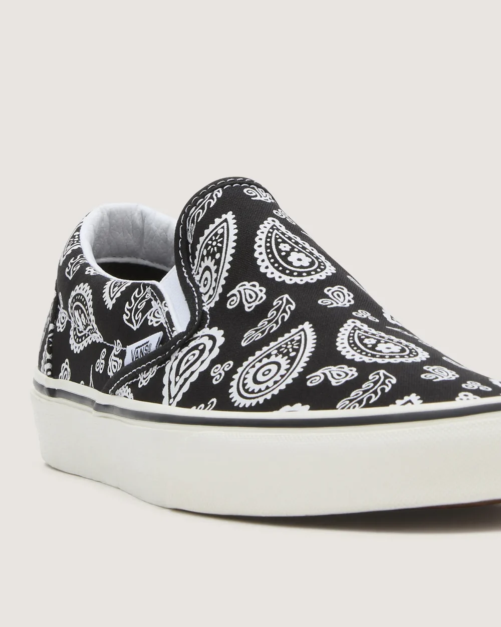VANS - נעלי סניקרס Classic Slip-On – V009Q7BMA – primavera-paisley-black – 7