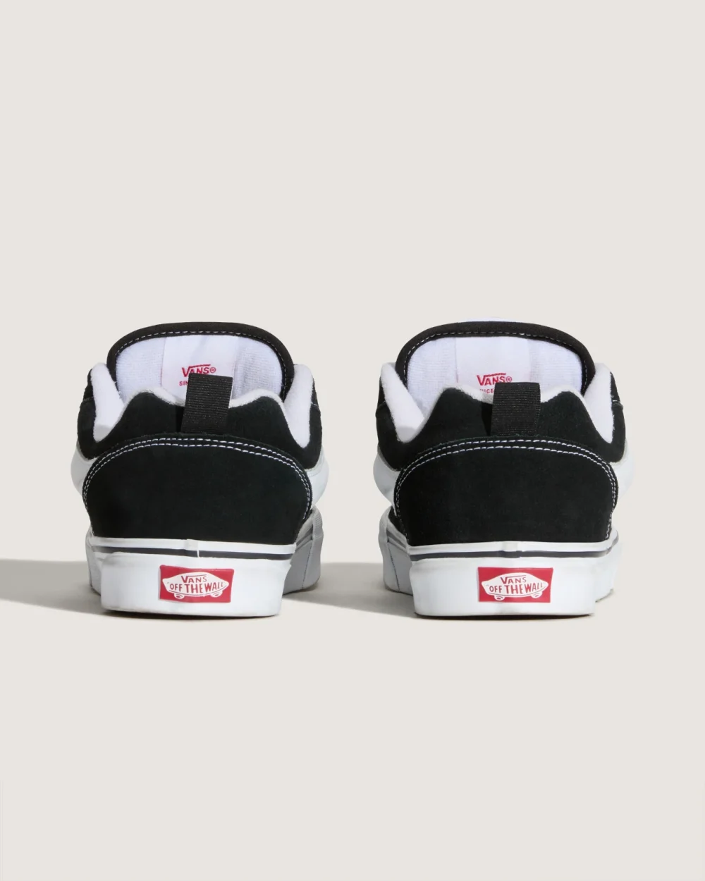 VANS - נעלי סניקרס Knu Skool – V009QC6BT – black-true-white – 3