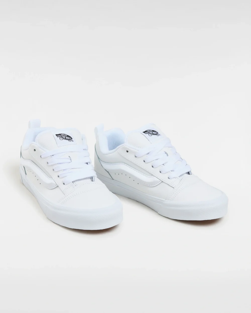 VANS - נעלי סניקרס Knu Skool – V009QCW00 – leather-true-white – 1