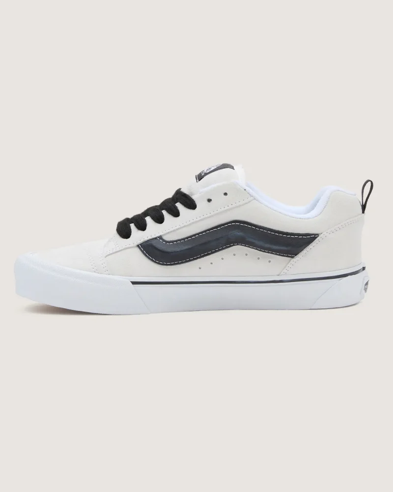 VANS - נעלי סניקרס Knu Skool – V009QCYB2 – suede-white-black – 4