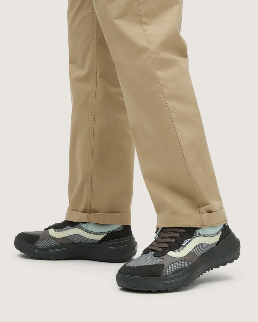 VANS - נעליים Ultrarange Neo Vr3 – V00BCEBHG – light-green-black – 2