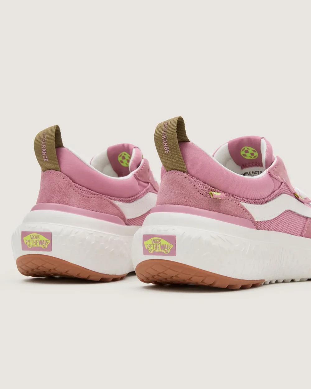 VANS - נעליים Ultrarange Neo Vr3 – V00BCEBIY – pink-multi – 6