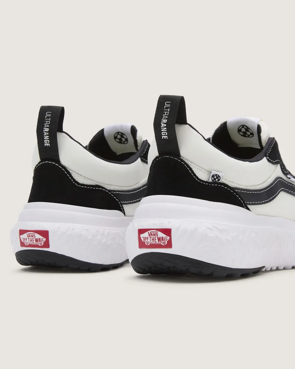 VANS - נעליים Ultrarange Neo Vr3 – V00BCET5O – black-black-marshmallow – 4