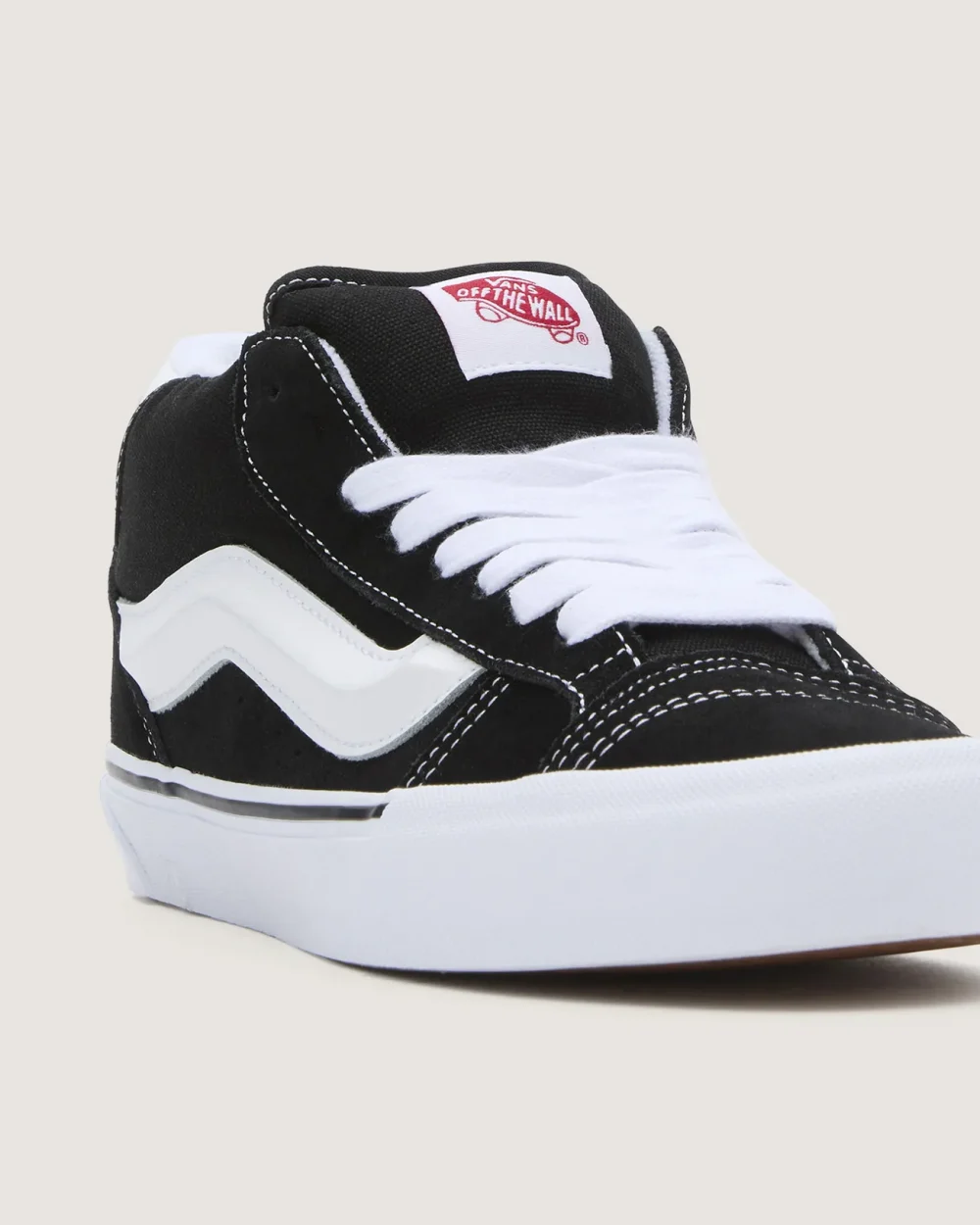VANS - נעלי סניקרס Knu Mid – V00CQ96BT – black-true-white – 7