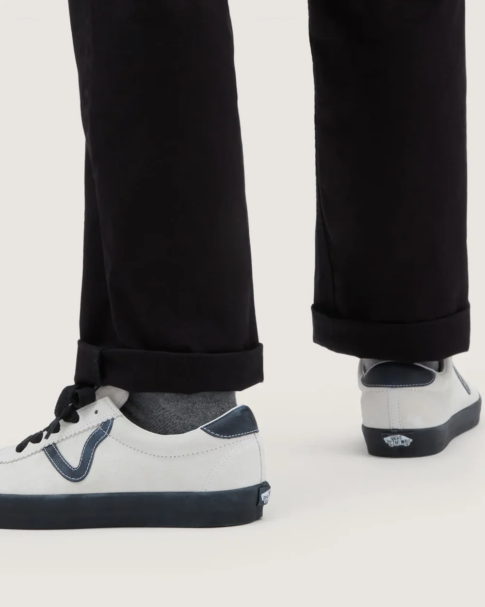 VANS - נעלי סניקרס Sport Low – V00CQRYB2 – suede-white-black – 2