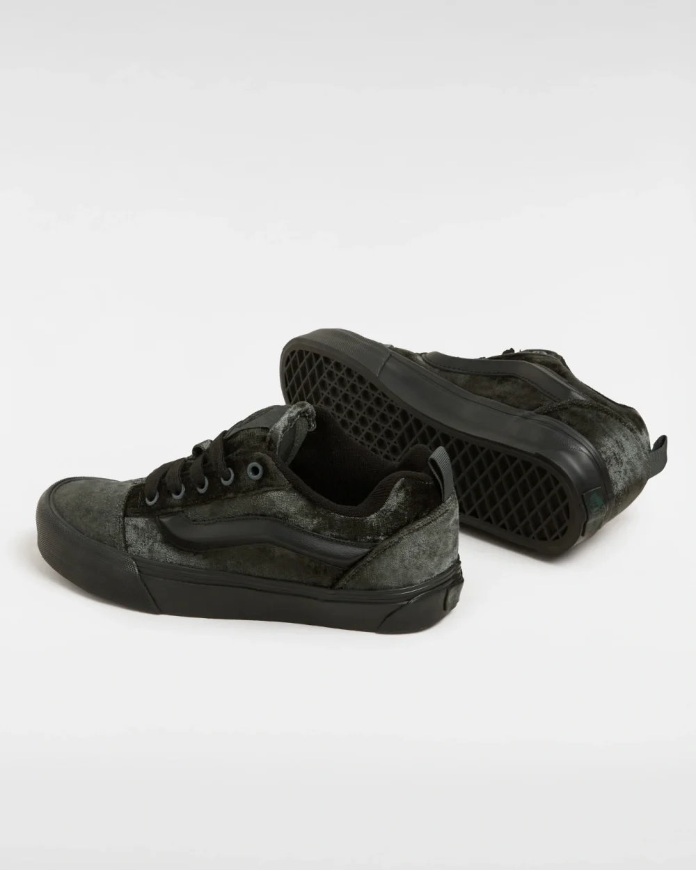 VANS - נעלי סניקרס Knu Skool – V00CRPPRM – velvet-touch-scarab – 2