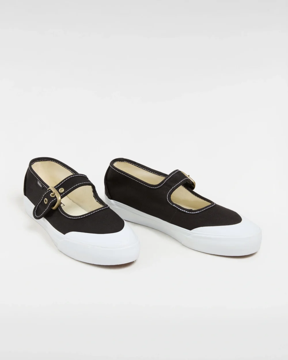 VANS - נעלי סניקרס Mary Jane – V00CRR6BT – black-true-white – 1