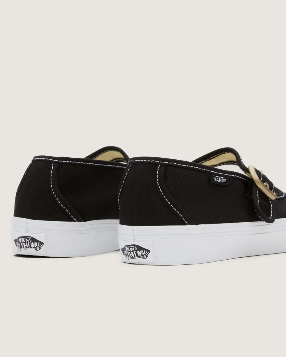 VANS - נעלי סניקרס Mary Jane – V00CRR6BT – black-true-white – 6