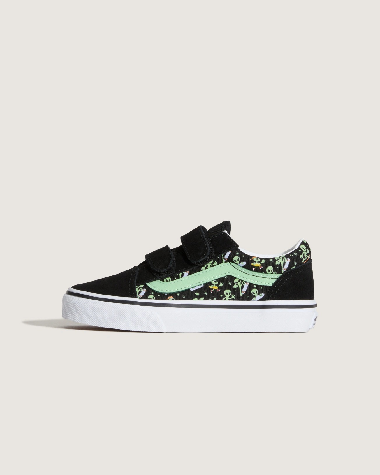 VANS - סניקרס ילדים Old Skool V – V00CYAYJ7 – glow-cosmic-cruisers-black-green – 1