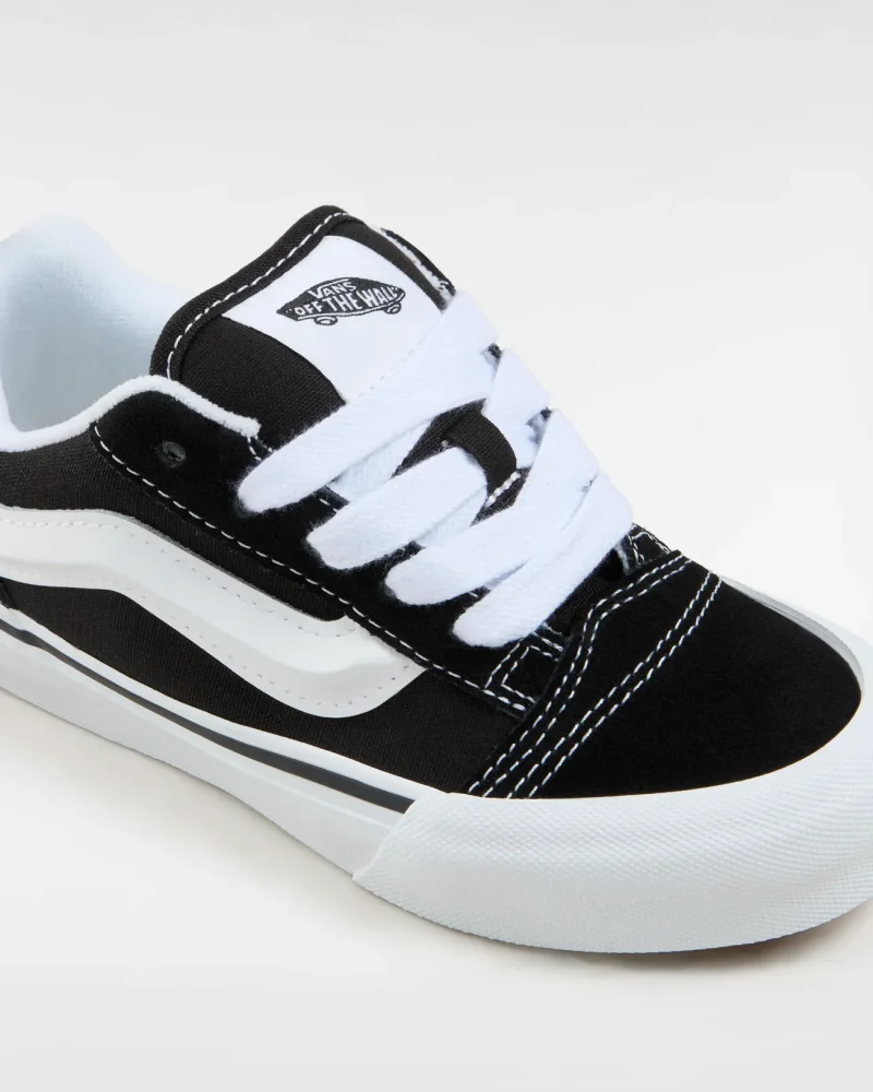 VANS - סניקרס ילדים Knu Skool – V00CYU6BT – black-true-white – 3