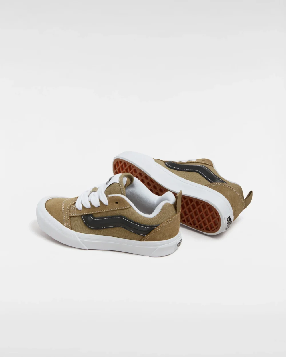 VANS - סניקרס ילדים Knu Skool – V00CYUBIQ – olive-black – 2