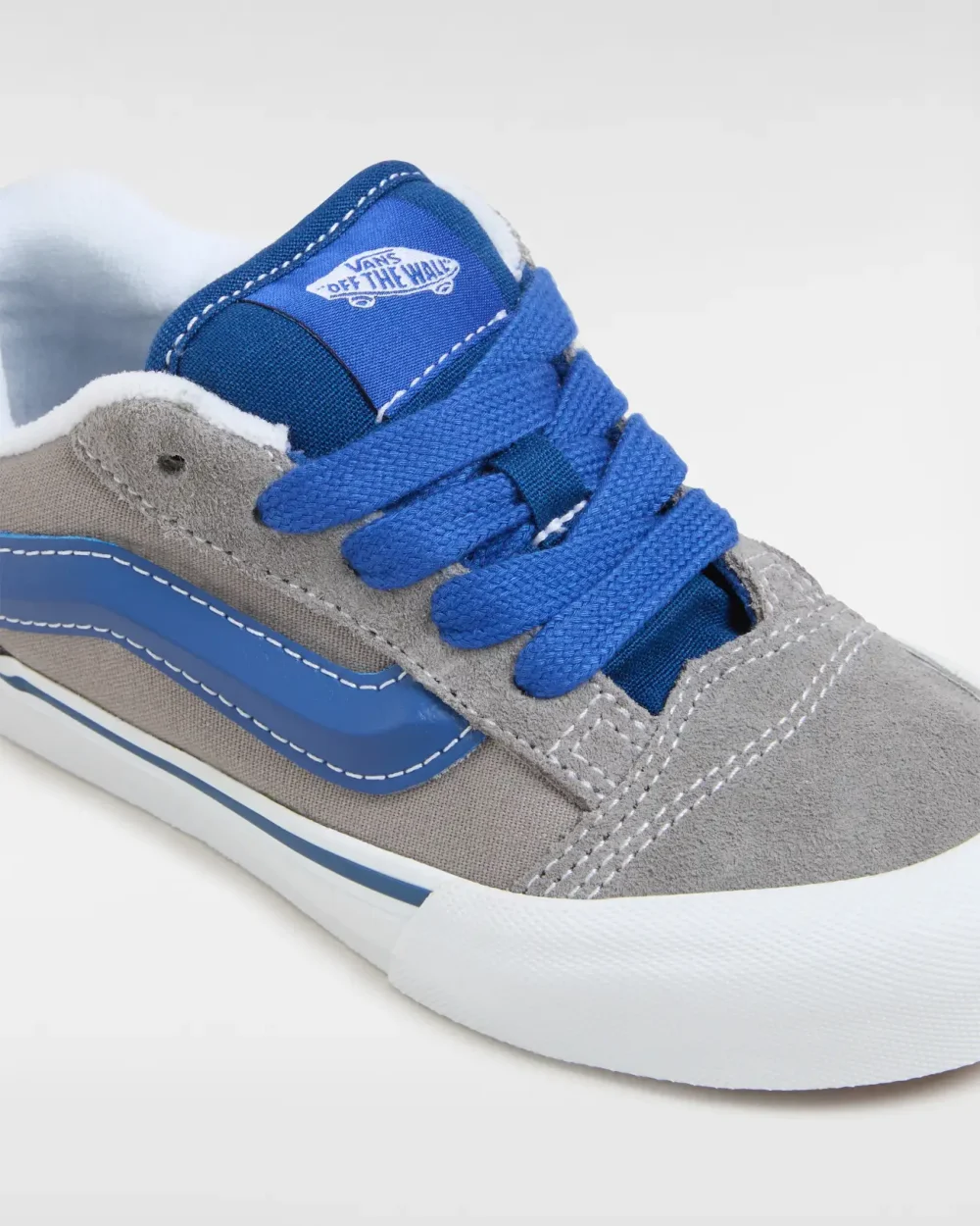 VANS - סניקרס ילדים Knu Skool – V00CYUGRY – color-pop-grey – 3