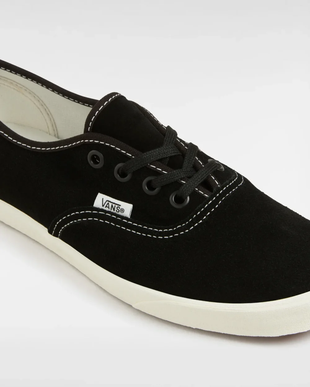 VANS - נעלי סניקרס Authentic Lowpro – V00D04BA2 – suede-black-white – 3