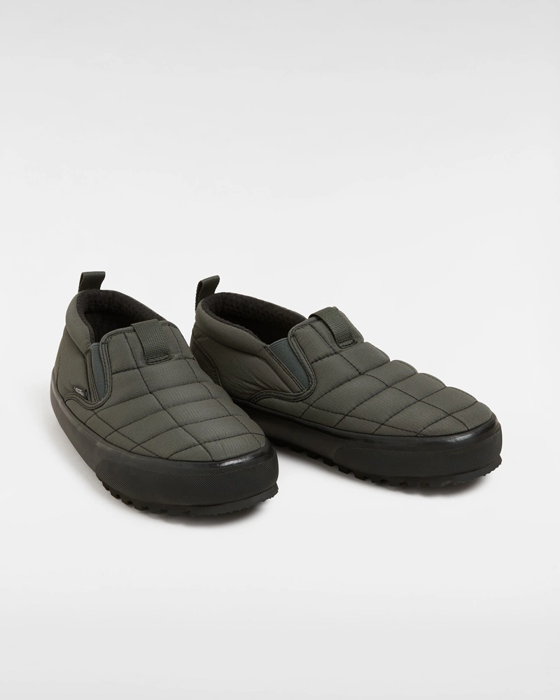 VANS - נעלי בית Mte Snow Lodge Slipper Mid – V00D2AACW – blake-paul-forest-black – 1