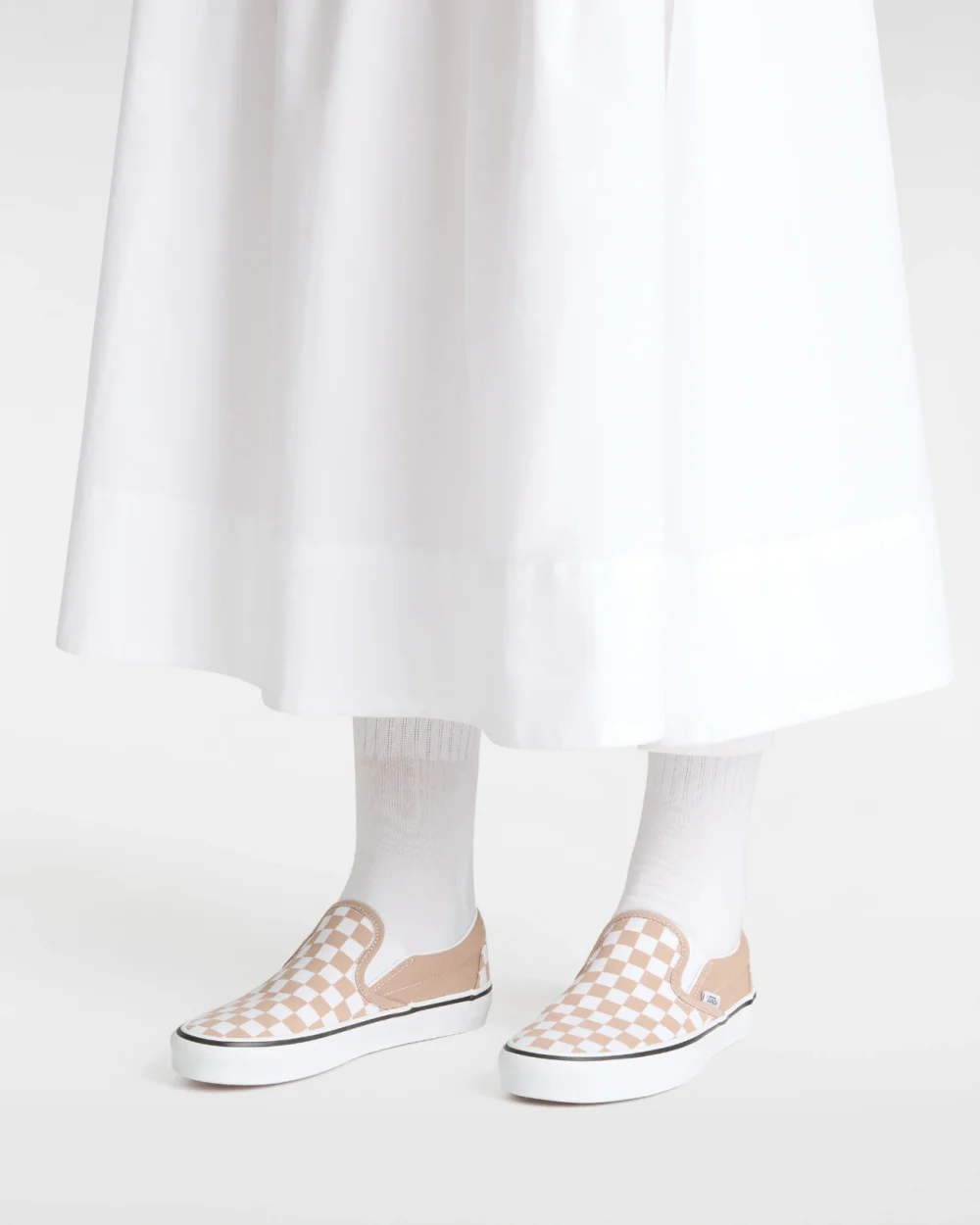 VANS - נעלי סניקרס Classic Slip-On – V00D6YE2V – color-theory-checkerboard-warm-taupe – 4