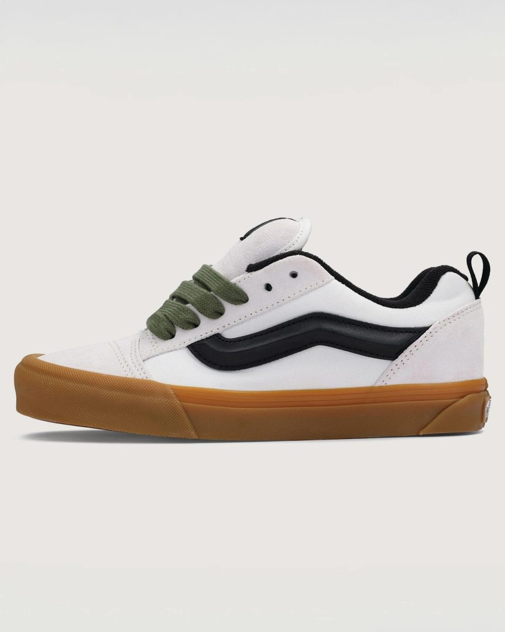 VANS - נעלי סניקרס Knu Skool – V00D6ZYB2 – gum-white-black – 1