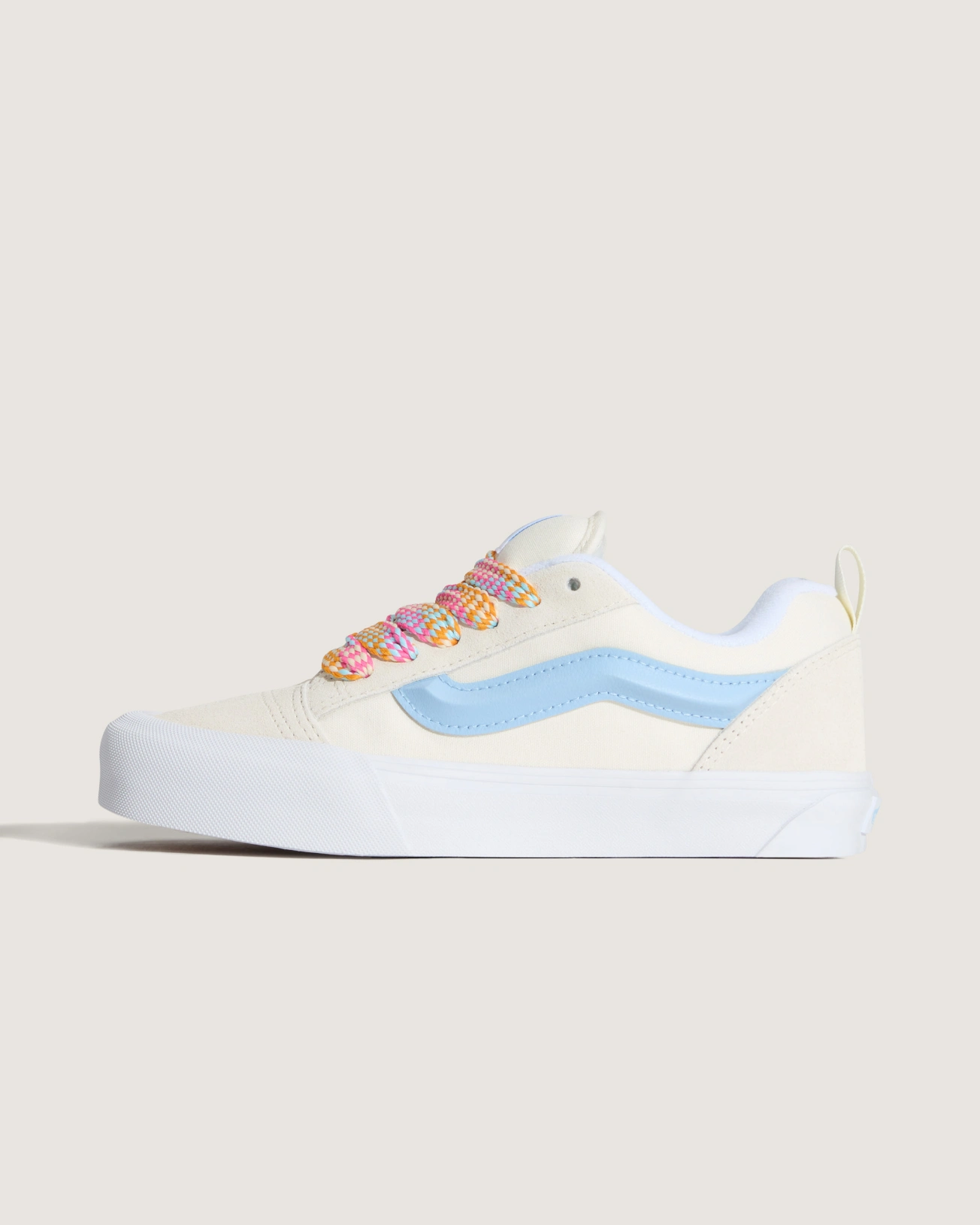 VANS - נעלי סניקרס Knu Skool – V00D6ZZ5D – oversized-lace-white-blue – 1