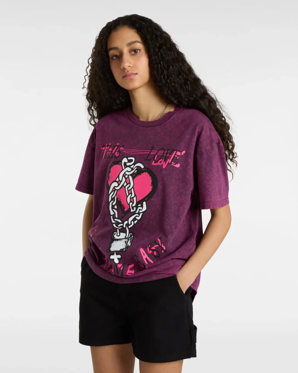 VANS - טי שירט Love Shackle Oversized – V00GK6D34 – black-pink-glo – 1
