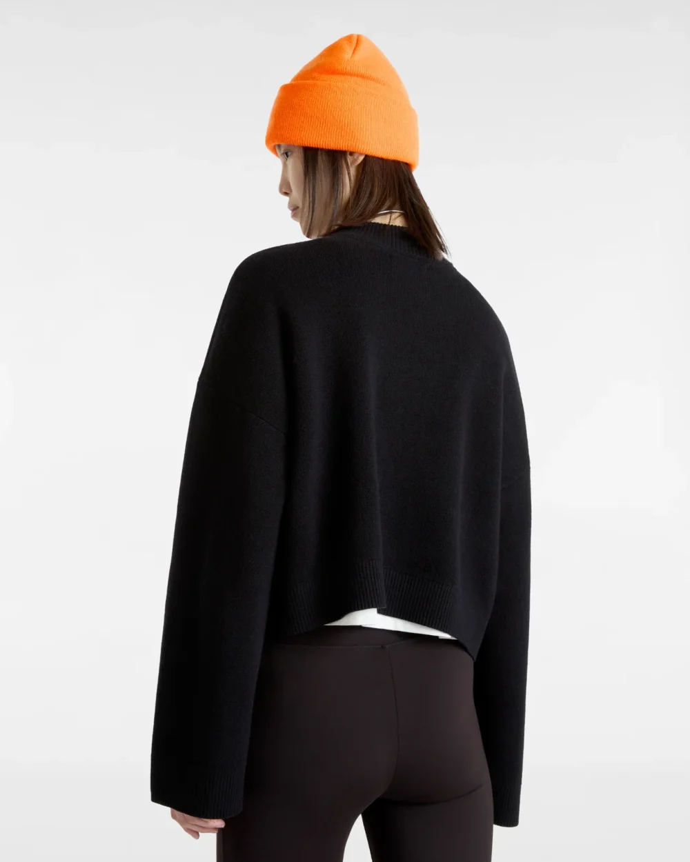 VANS - סווטשירט Cammile Graphic – V00HHZBLK – black – 3