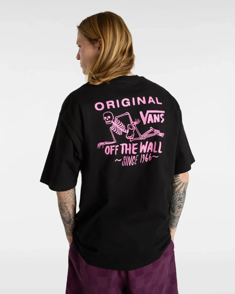VANS - טי שירט Skeleton Pose Loose – V00JK5BLK – black – 2