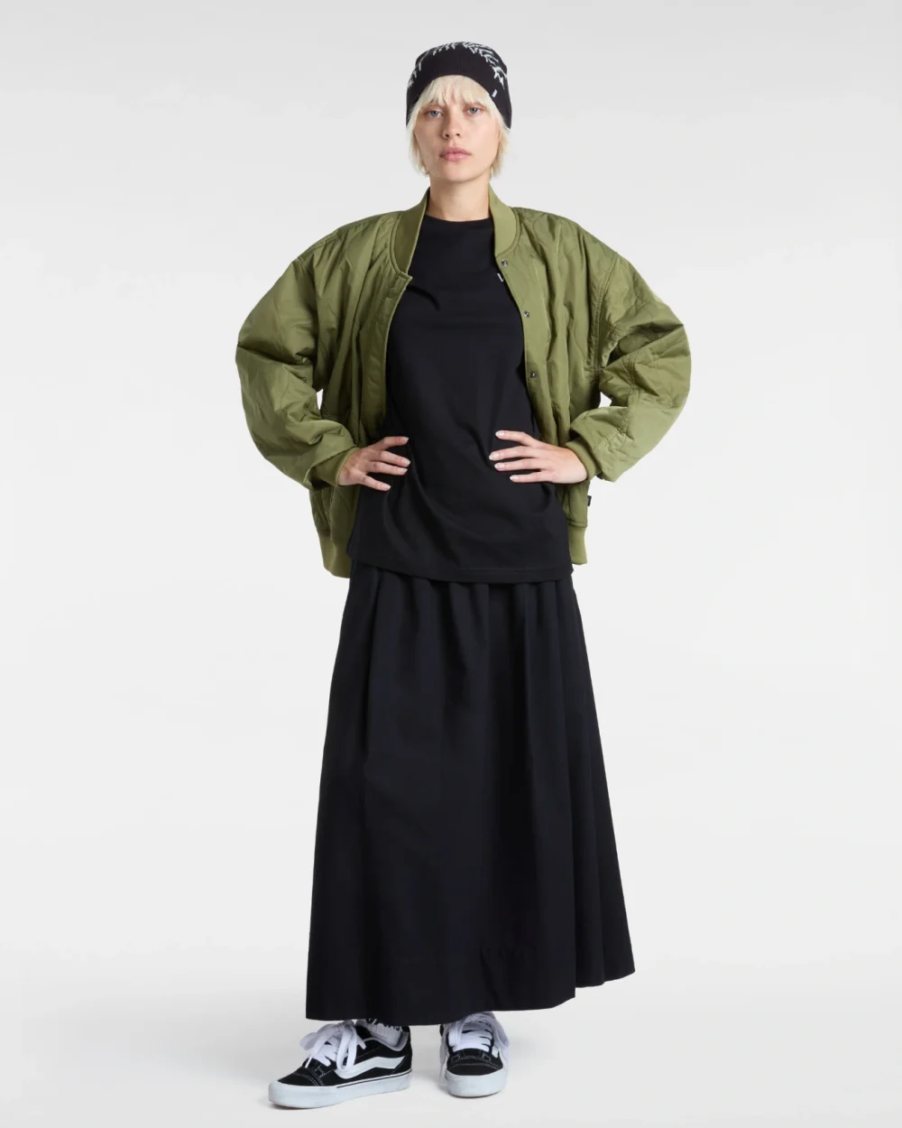 VANS - טי שירט Night Orb Oversized – V00MCFBLK – black – 4