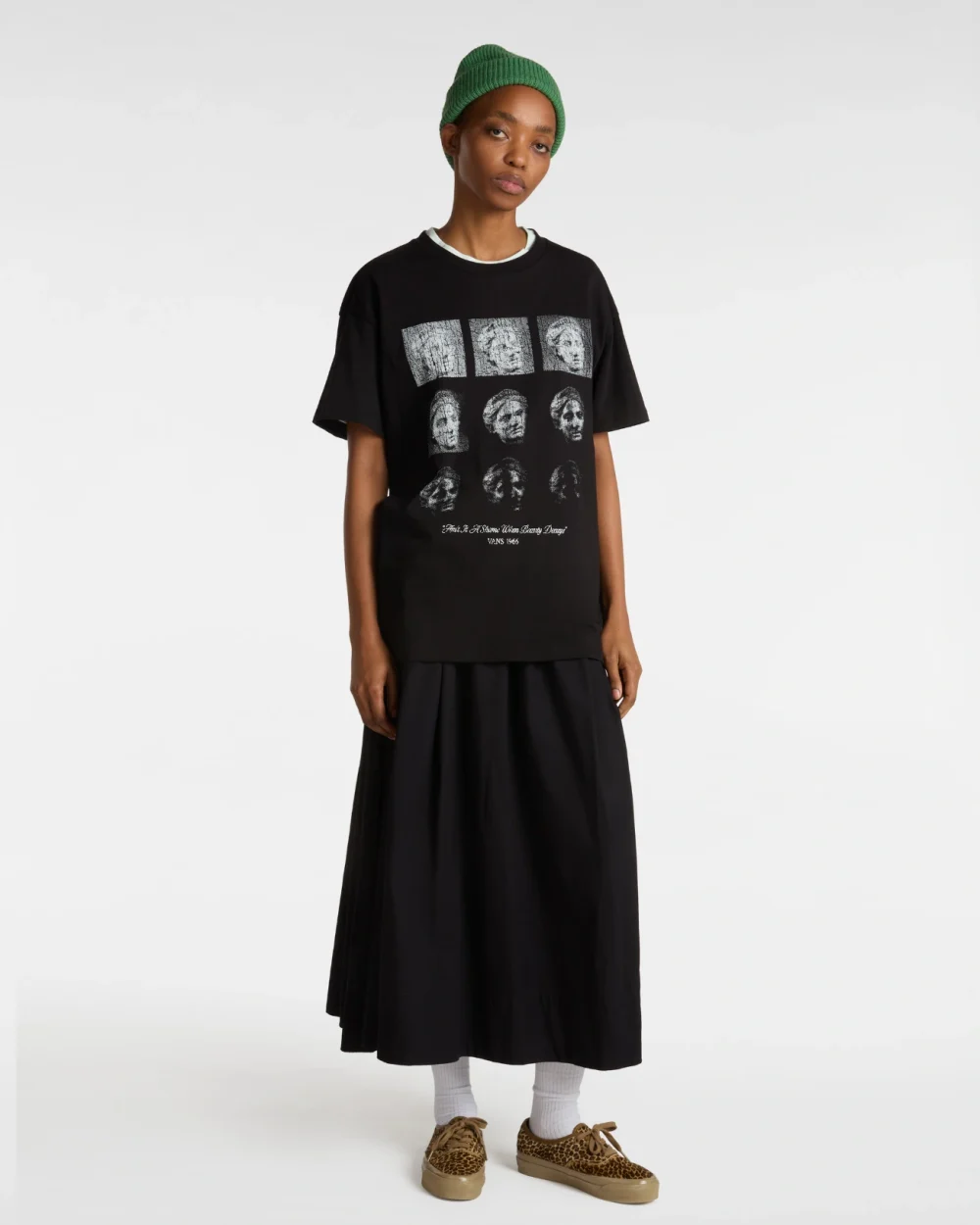 VANS - טי שירט Decay Oversized – V00MCRBLK – black – 4