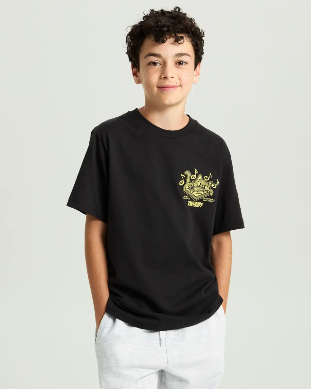 VANS - טי שירט נוער By Scratched Records – V00RCGBLK – black – 2