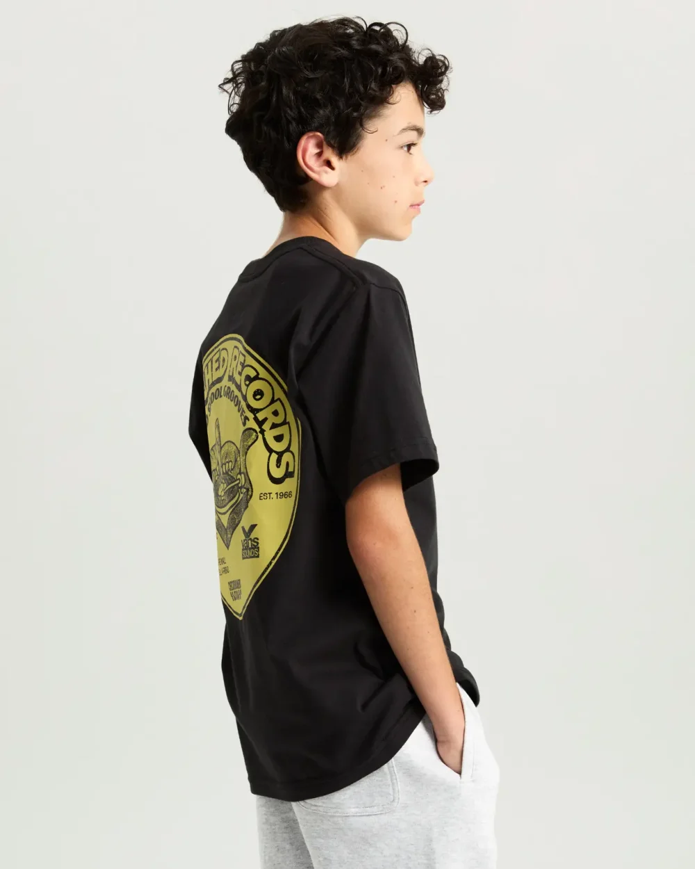 VANS - טי שירט נוער By Scratched Records – V00RCGBLK – black – 4