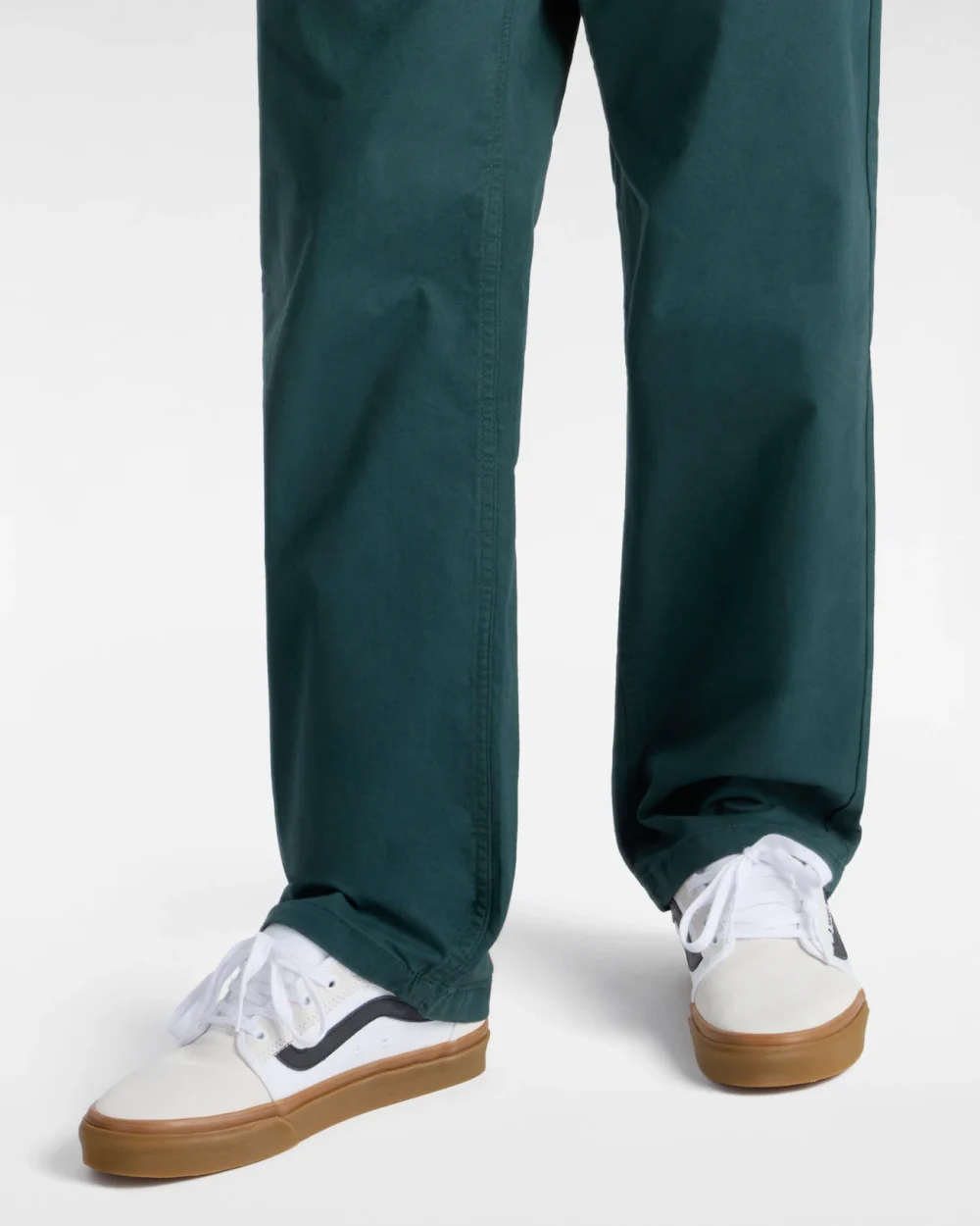 VANS - נעלי סקייט Skate Chukka Low Sidestripe – VA2Z3QWBK – white-black-gum – 4