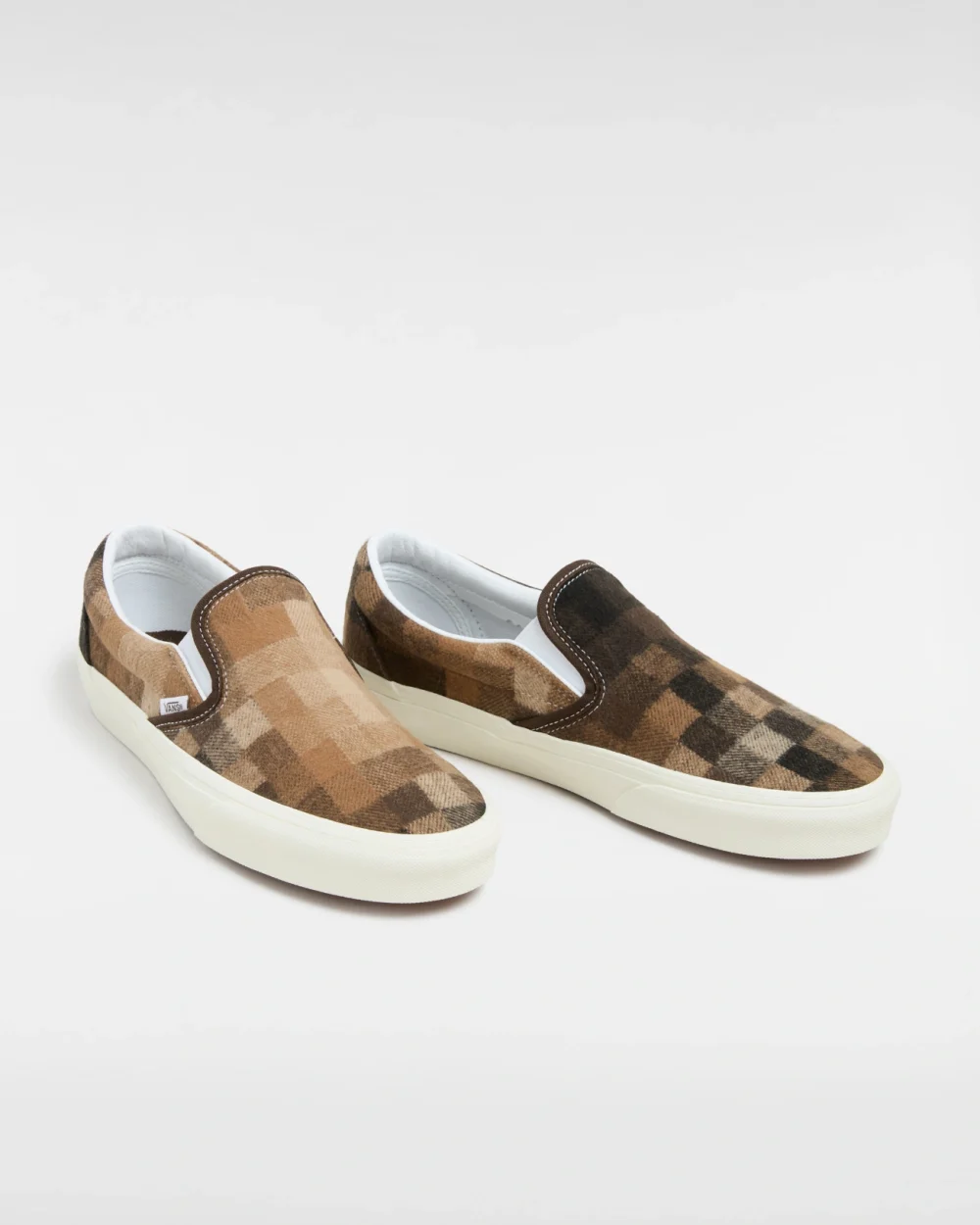 VANS - נעלי סניקרס Classic Slip-On – VA2Z41BRO – sweater-check-brown – 1