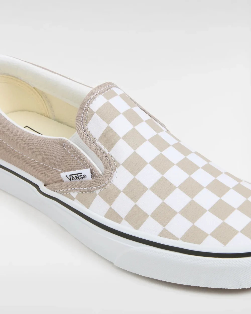 VANS - נעלי סניקרס Classic Slip-On – VA2Z41HCZ – color-theory-checkerboard-atmosphere – 3