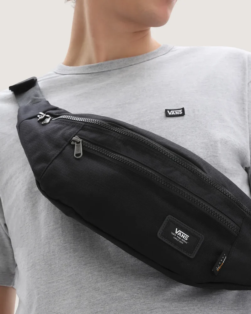 VANS - תיק צד Ward Cross Body – VA2ZXX6ZC – black-ripstop – 1