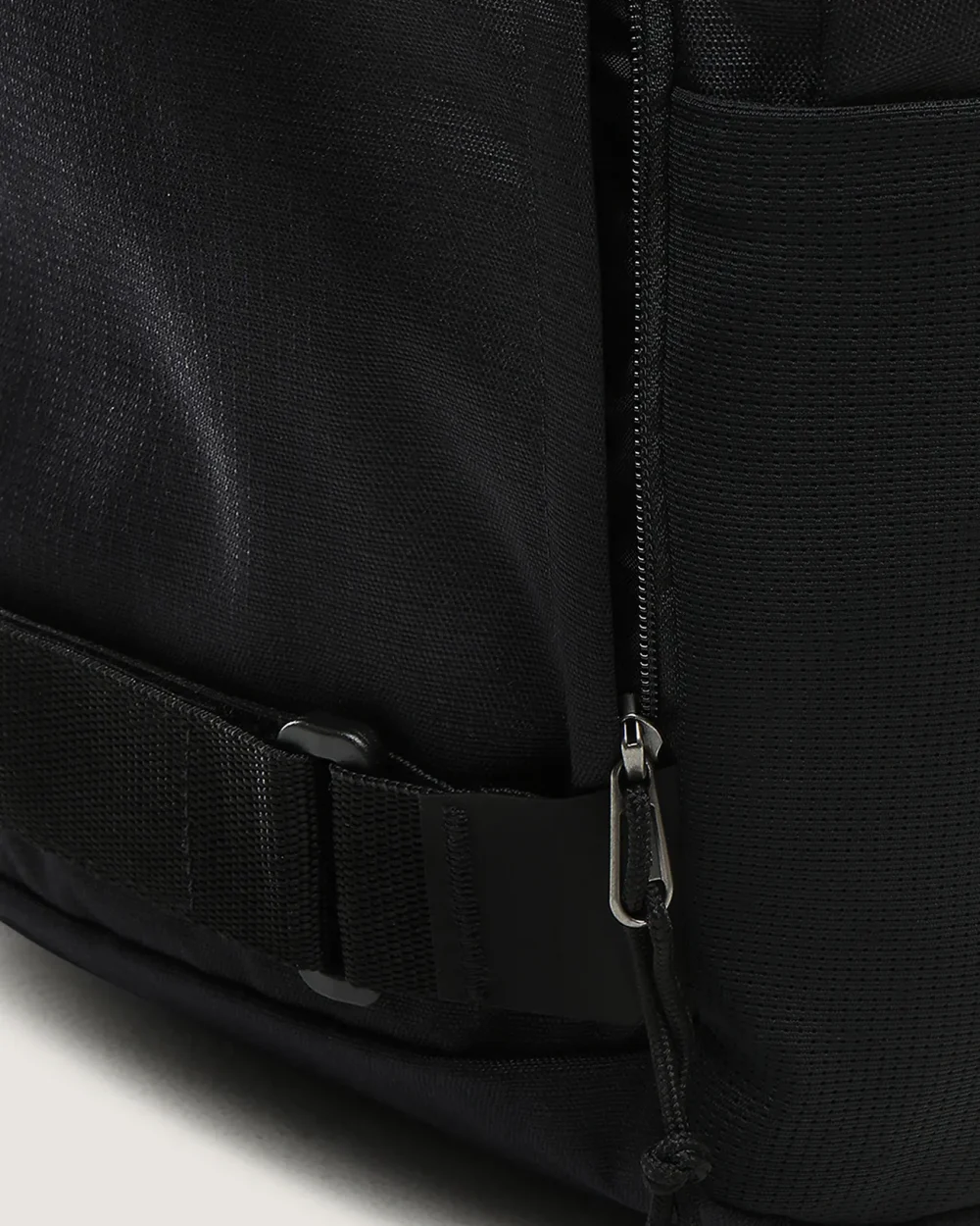 VANS - תיק גב Obstacle Skatepack – VA3I696ZC – black-ripstop – 4