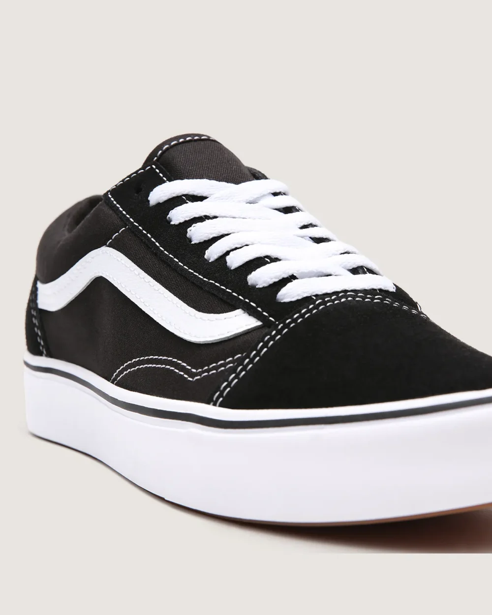VANS - נעלי סניקרס Comfycush Old Skool – VA3WMAVNE – classic-black-true-whit – 7