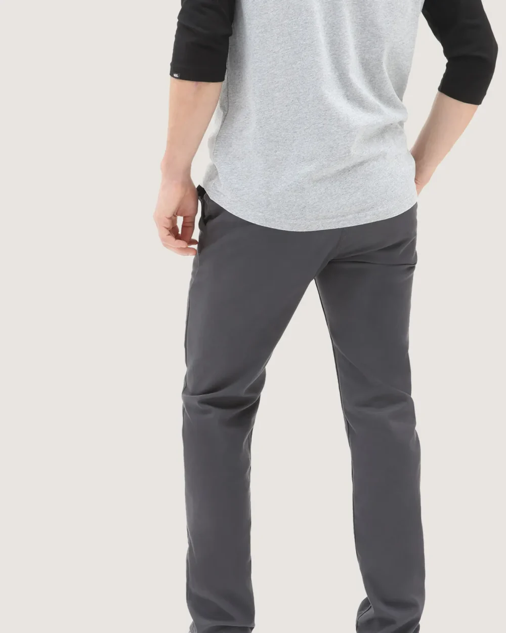 VANS - מכנסיים ארוכים Authentic Chino Slim – VA5FJ71O7 – asphalt – 2