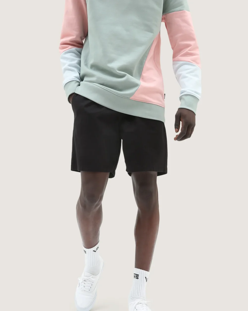 VANS - מכנסיים קצרים Range Relaxed Elastic – VA5FKDBLK – black – 1