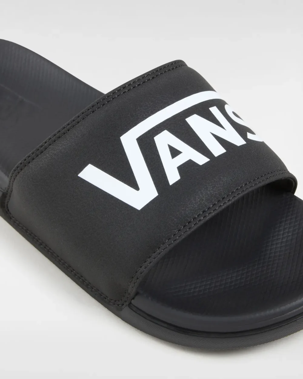 VANS - כפכפים Mte La Costa Slide-On – VA5HF5IX6 – vans-black – 3