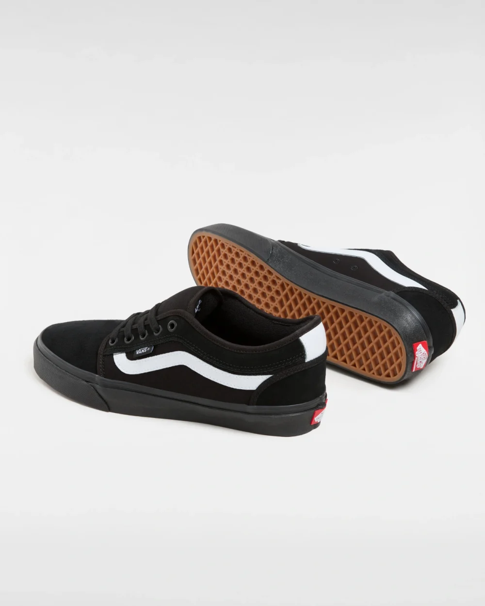 VANS - נעלי סקייט Chukka Low Sidestripe – VA5KQZB8C – black-black-white – 2