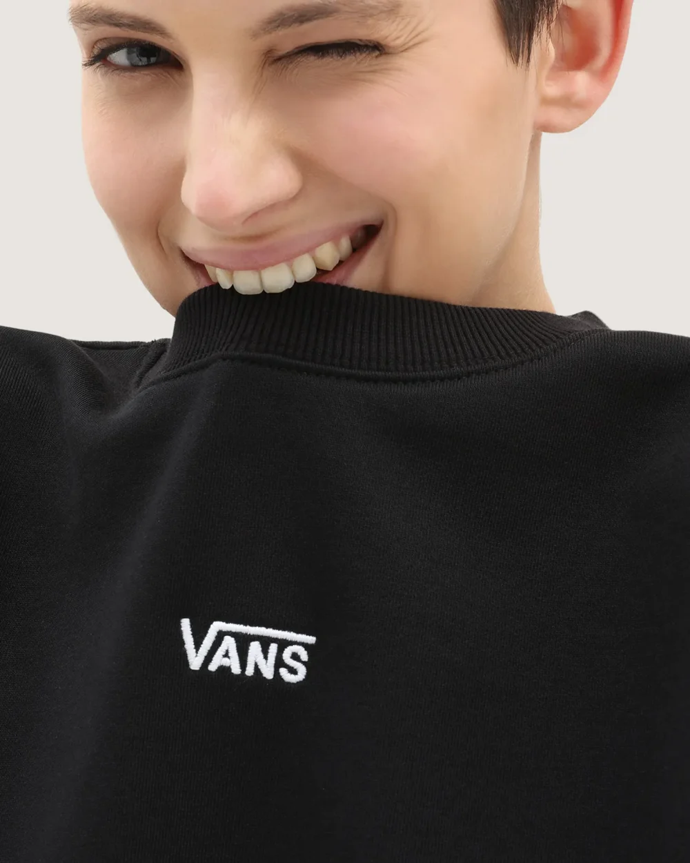 VANS - סוודר Flying V – VA7RMBBLK – black – 3