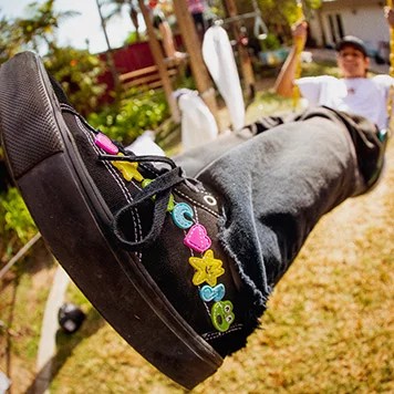 Read more about the article VANS X FROG SKATEBOARDS