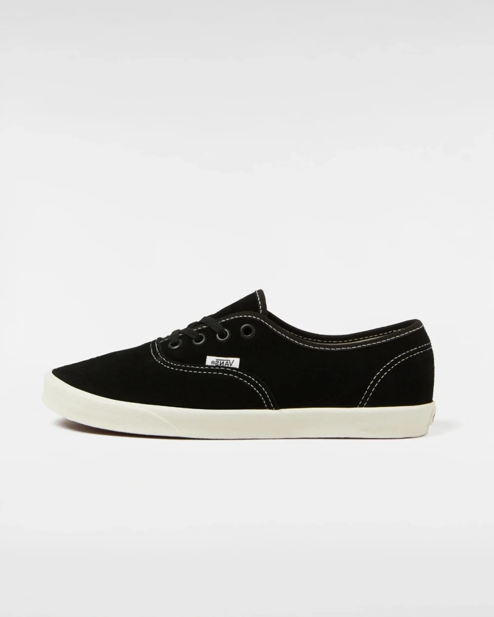 VANS - נעלי סניקרס Authentic Lowpro – V00D04BA2 – suede-black-white – 1
