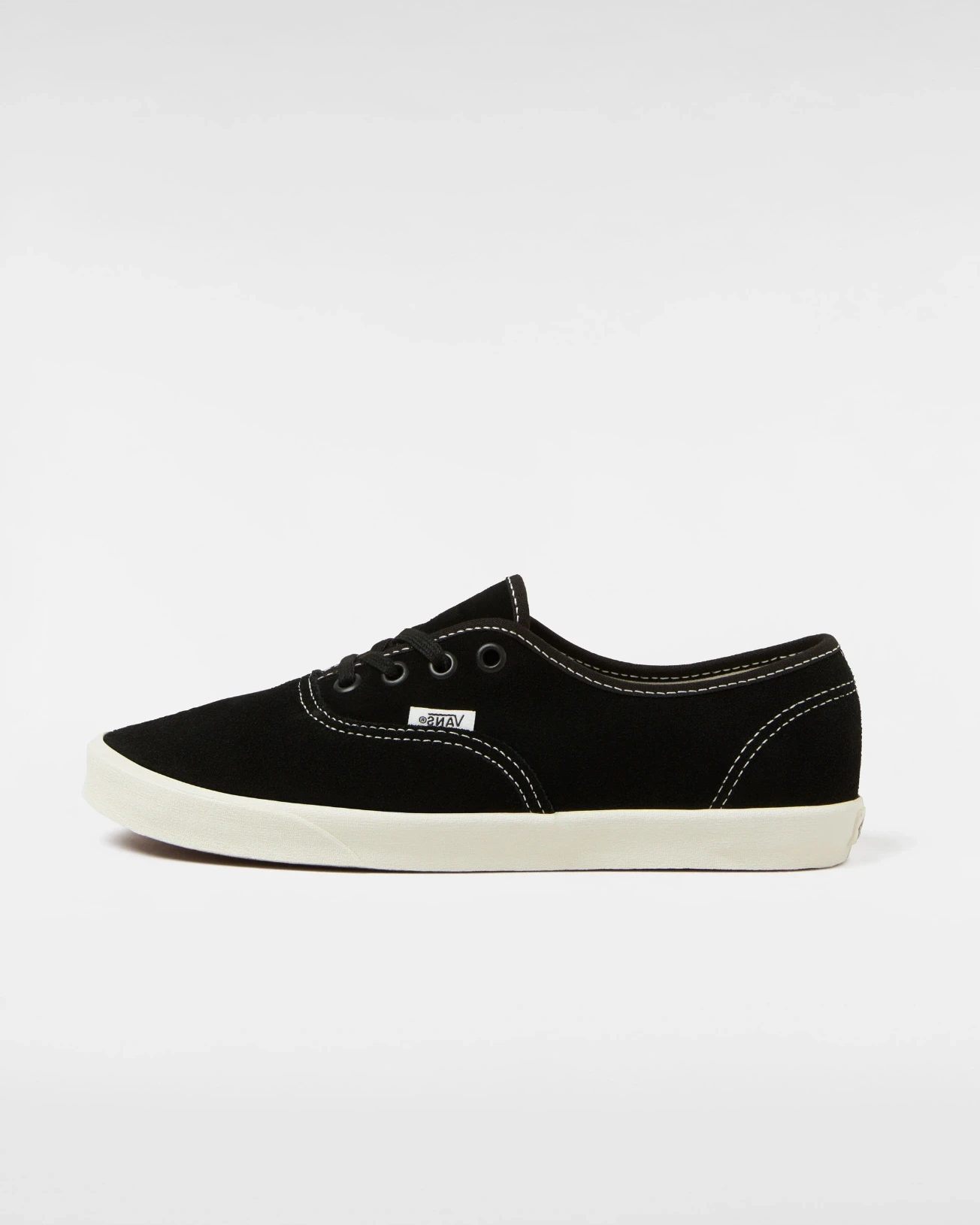 VANS - נעלי סניקרס Authentic Lowpro – V00D04BA2 – suede-black-white – 1