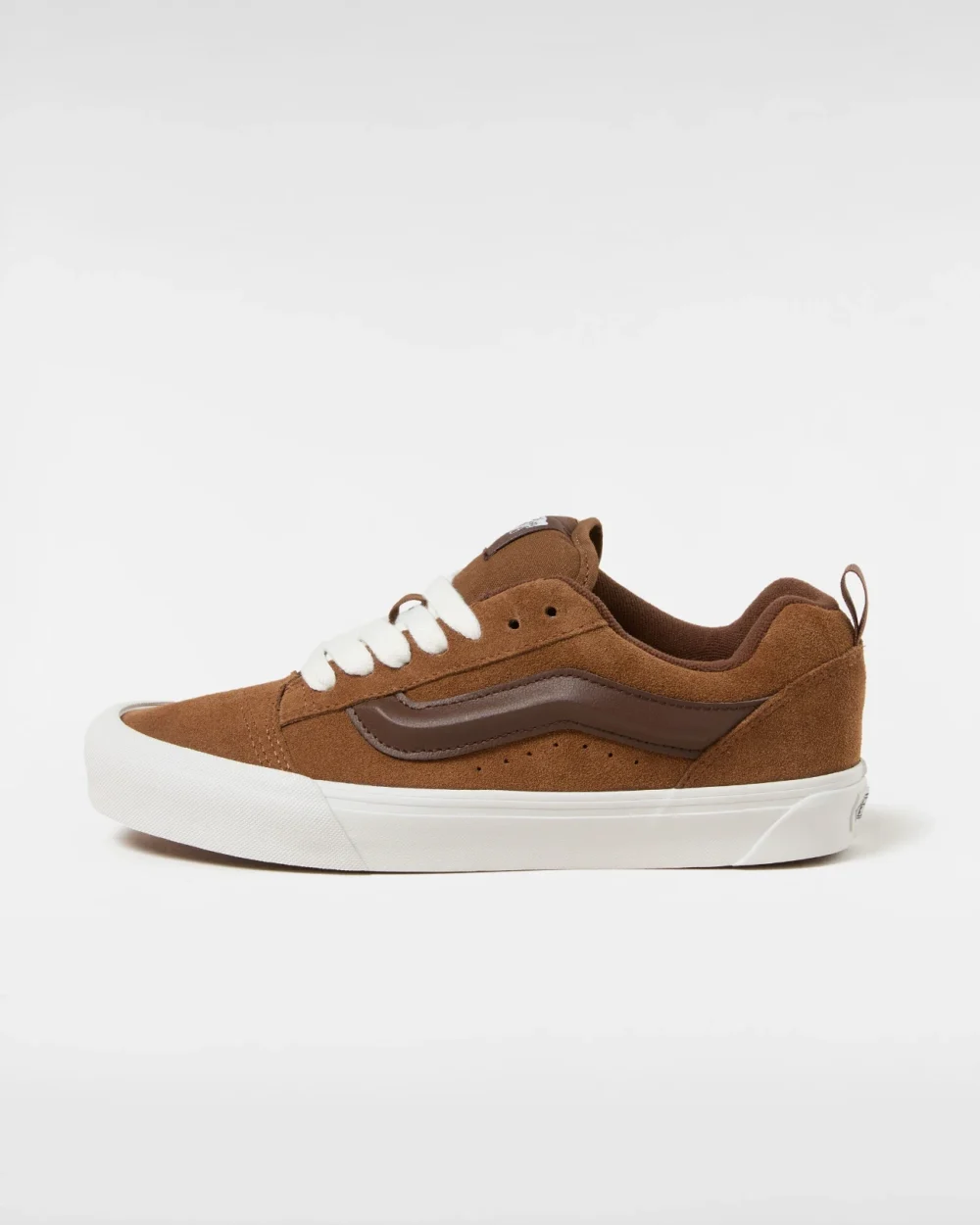 VANS - נעלי סניקרס Knu Skool – V00D6CDFM – suede-brown – 1