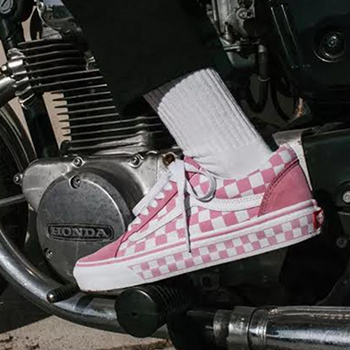 Read more about the article ההיסטוריה של הדפס המשבצות של VANS