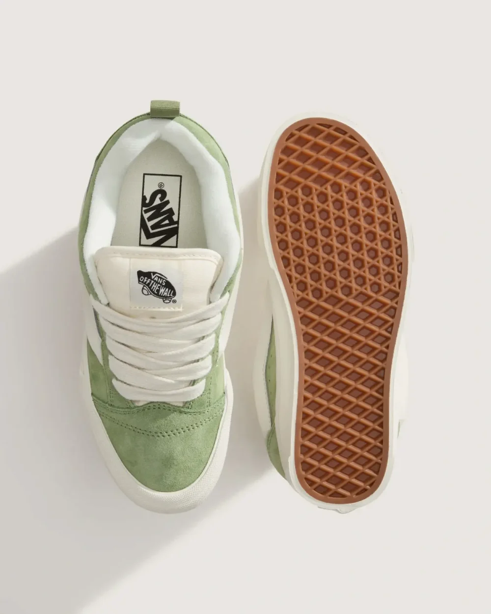 VANS - נעלי סניקרס Knu Skool – V00D6ZEMZ – suede-neutral-olive – 2