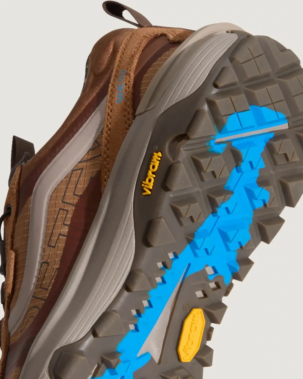 VANS - נעלי סניקרס Crosspath XC GORE-TEX – V00EKHG11 – chipmunk-mushroom – 8