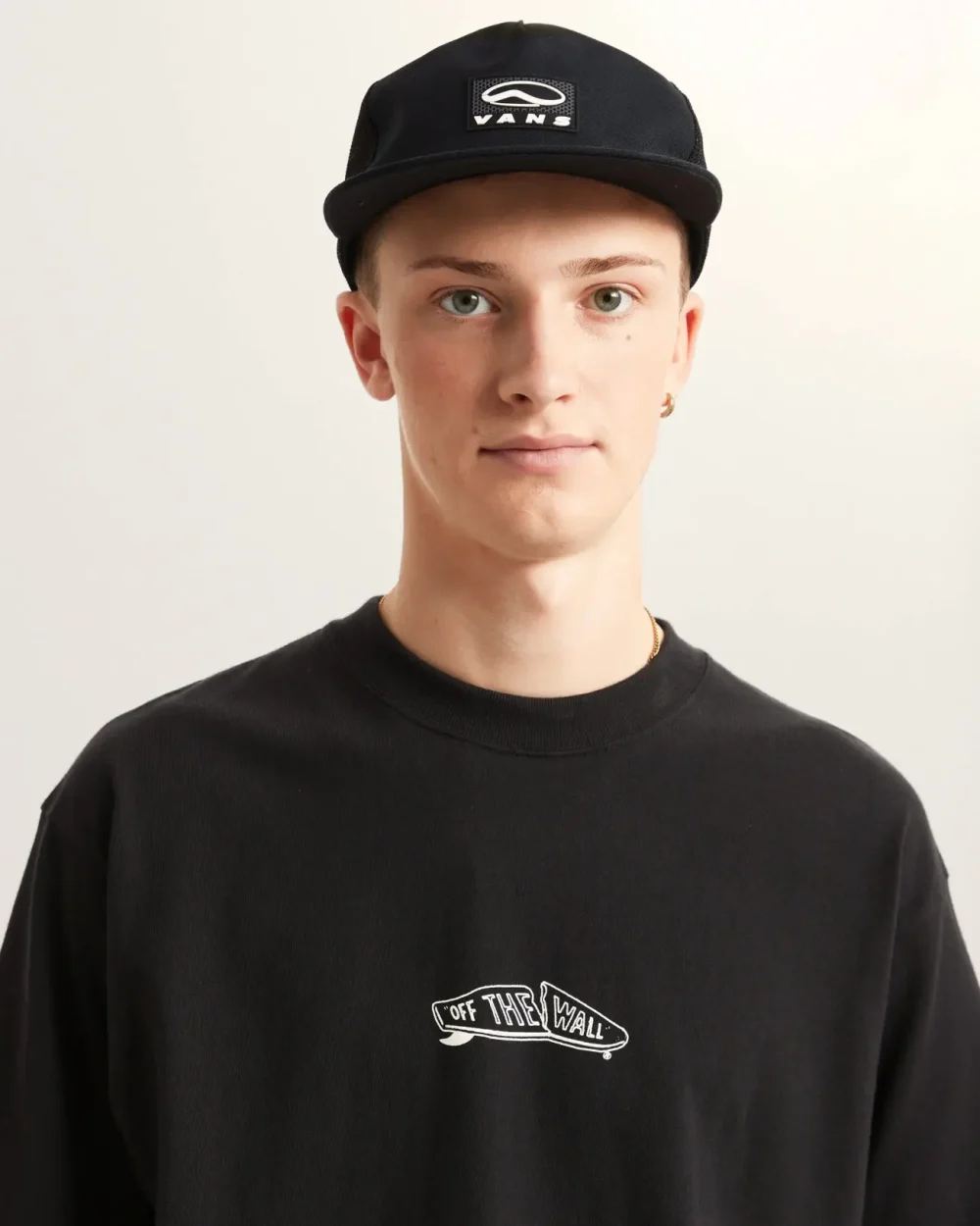 VANS - חולצת טי קצרה Buckled – V00SR3BLK – black – 5